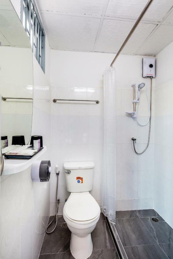 Penyos Service Apartment Бангкок Экстерьер фото